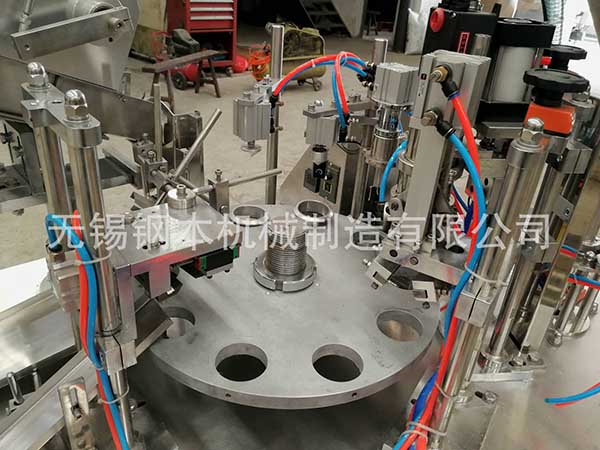 全自动塑料管灌装封尾机操作及保养步骤